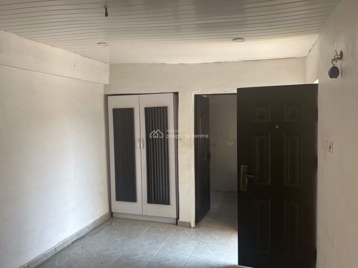 Exquisite Spacious Single Room Self Contained, Chevron, Lekki Phase 2, Lekki, Lagos, Self Contain (single Rooms) for Rent