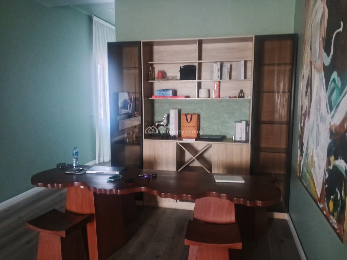 3 Bedrooms Tastefully Finished 6th Floor Apartment, Off White Sands Avenue, Lekki Phase 1, Lekki, Lagos, Flat / Apartment for Sale