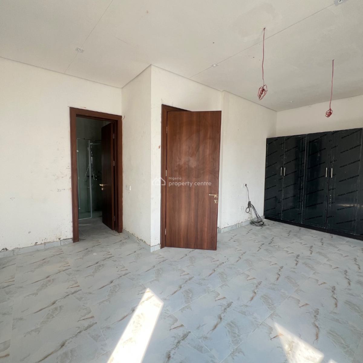 4 Bedrooms & Bq, Lekki Phase 1, Lekki, Lagos, Semi-detached Duplex for Sale
