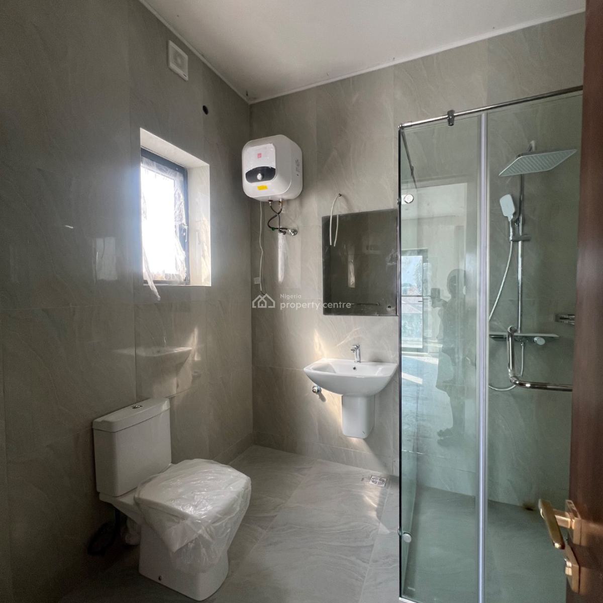 4 Bedrooms & Bq, Lekki Phase 1, Lekki, Lagos, Semi-detached Duplex for Sale