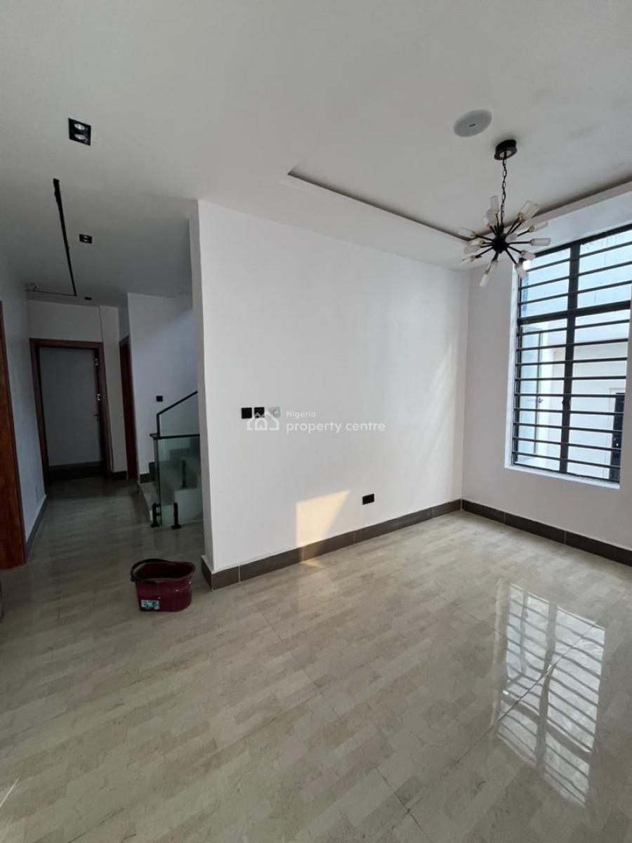 Exquisite 5 Bedroom Semi-detached Duplex with Bq Pool, Lekki Phase 1, Lekki, Lagos, Semi-detached Duplex for Rent