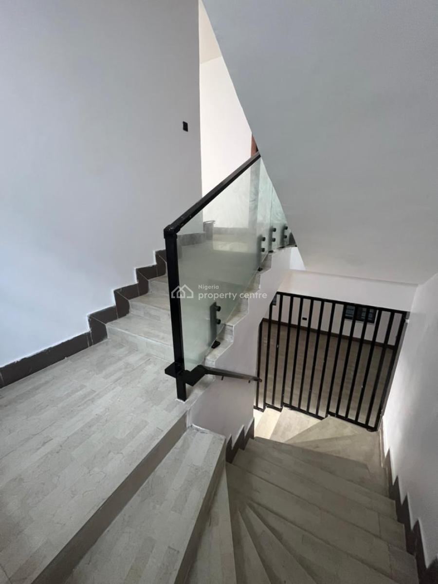 Exquisite 5 Bedroom Semi-detached Duplex with Bq Pool, Lekki Phase 1, Lekki, Lagos, Semi-detached Duplex for Rent