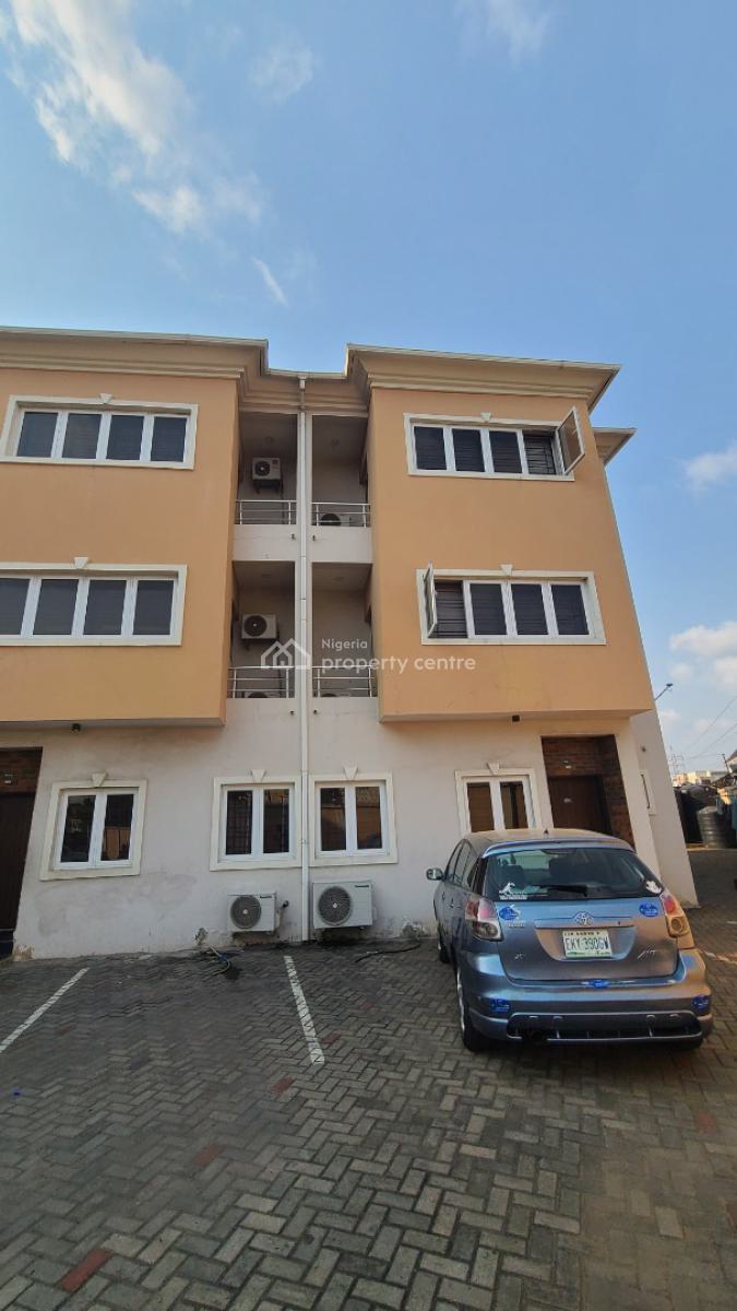 Serviced 4 Bedroom Duplex Available, Adelabu, Surulere, Lagos, Terraced Duplex for Sale