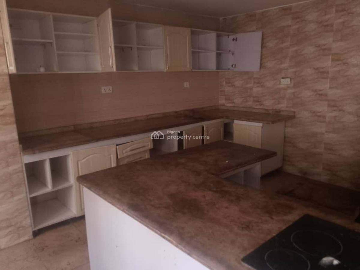 Spacious 5 Bedroom, Lekki Phase 1, Lekki, Lagos, Detached Duplex for Rent
