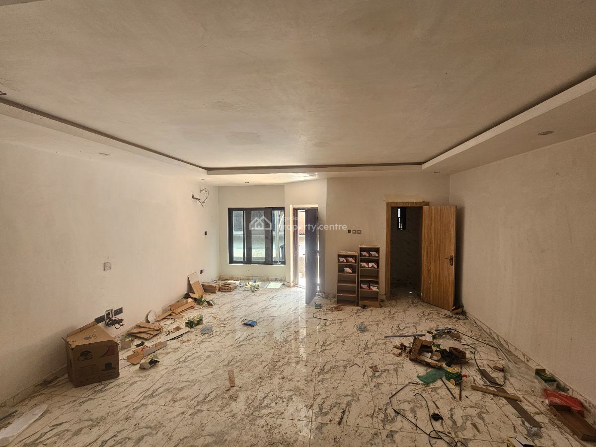 Serviced 4 Bedrooms Terraced House with Bq, Lekki Phase 1, Lekki, Lagos, Terraced Duplex for Rent