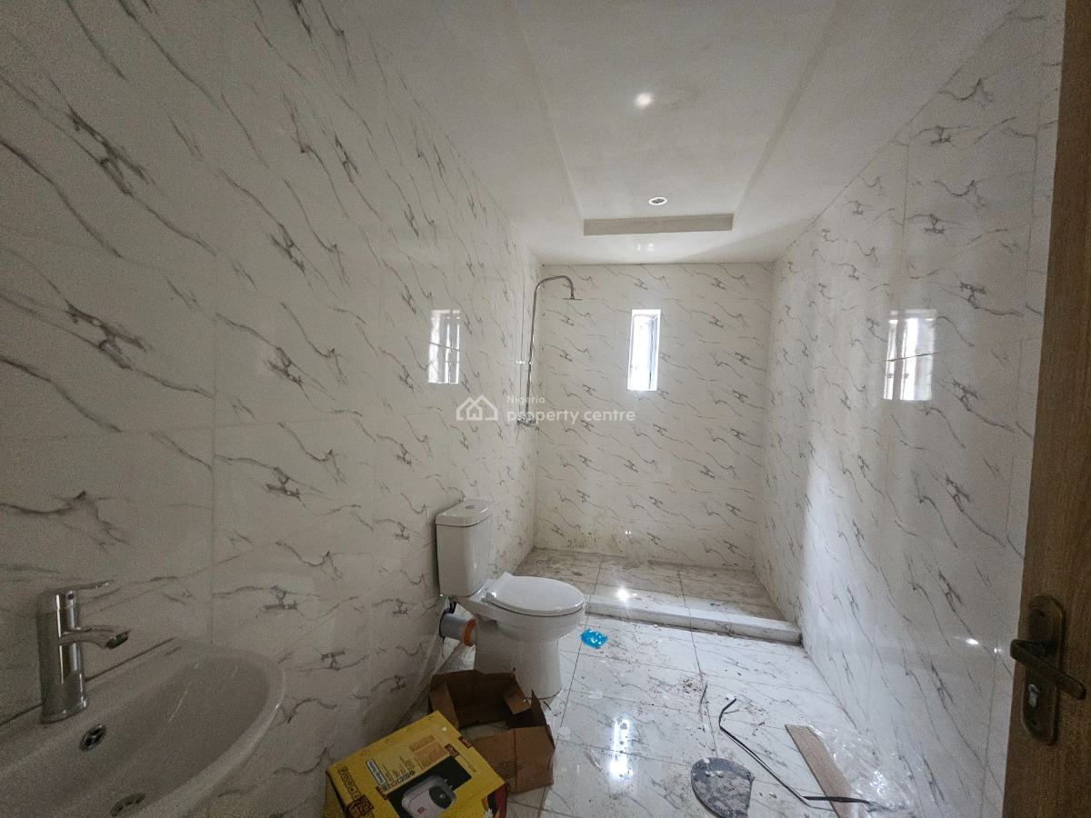 Serviced 4 Bedrooms Terraced House with Bq, Lekki Phase 1, Lekki, Lagos, Terraced Duplex for Rent