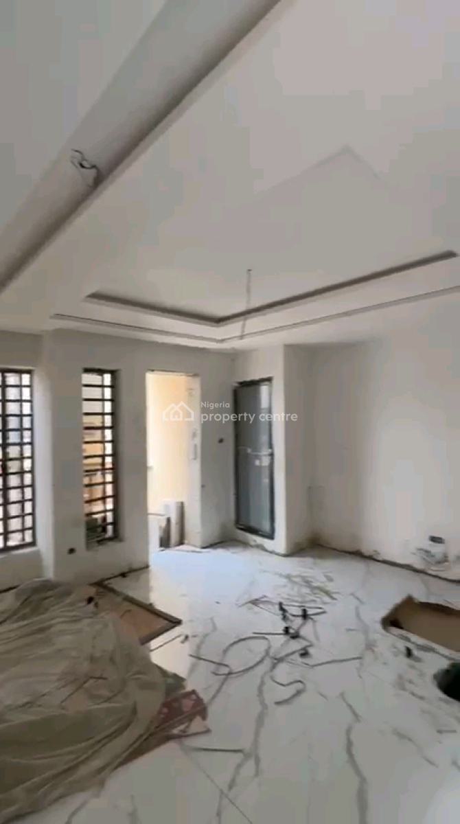 Newly Built and Standard 2 Bedroom Pent House, Akoka, Yaba, Lagos, Flat / Apartment for Sale