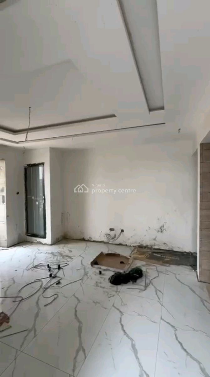 Newly Built and Standard 2 Bedroom Pent House, Akoka, Yaba, Lagos, Flat / Apartment for Sale