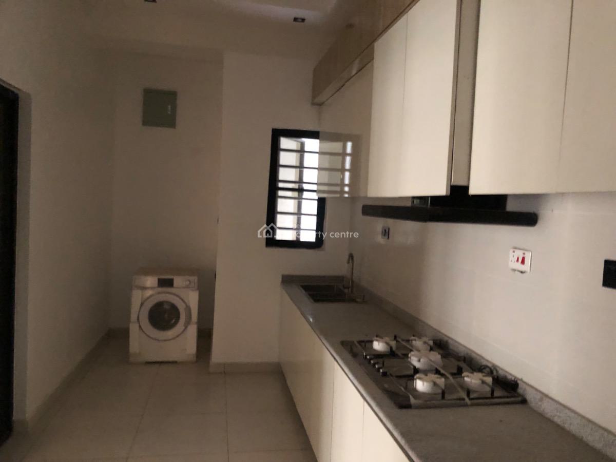 Luxury 2 Bedroom Apartment, Ologolo, Lekki, Lagos, Flat / Apartment for Sale