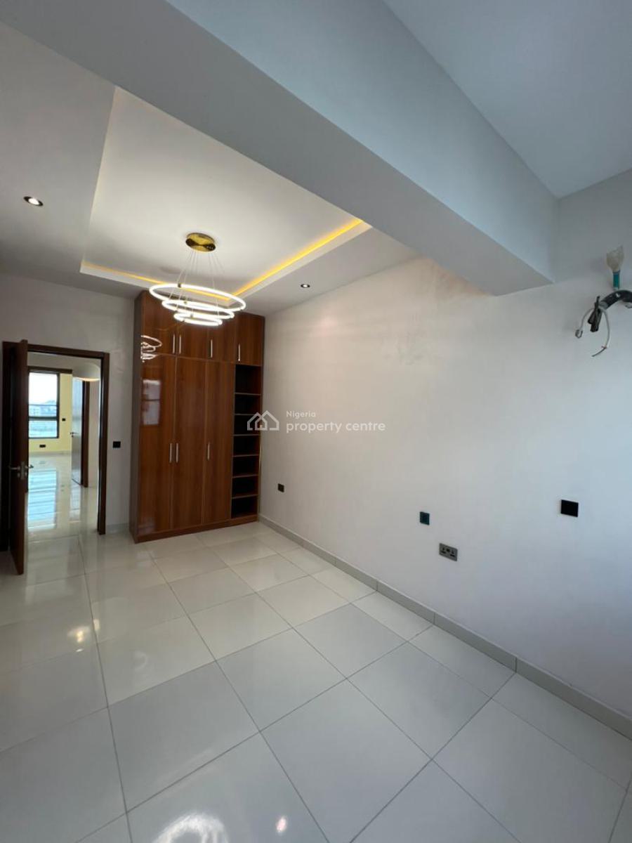 Brand New Smart 3 Bedroom Penthouse Flat with a Room Bq, Lekki Phase 1, Lekki, Lagos, Flat / Apartment for Sale