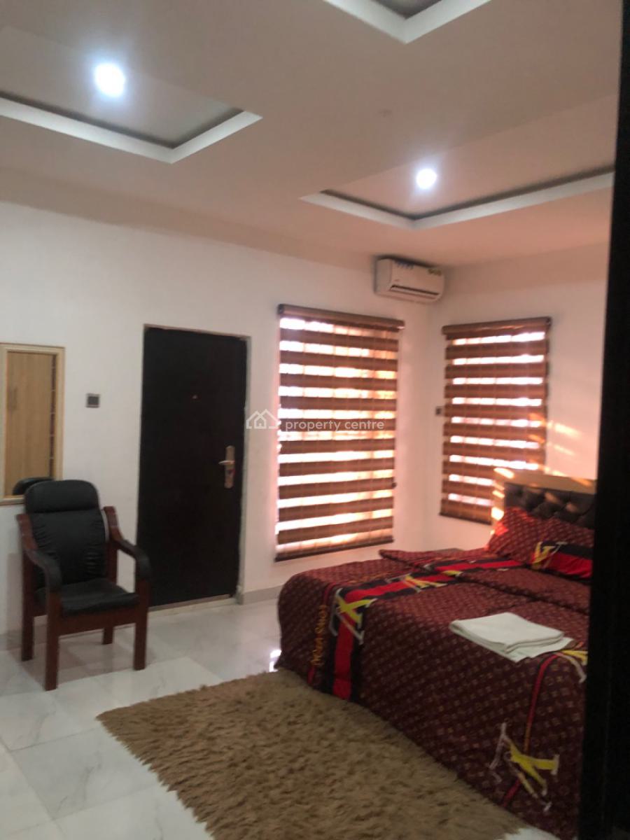Luxury 4 Bedroom Terrace Duplex, Ologolo, Lekki, Lagos, Terraced Duplex Short Let