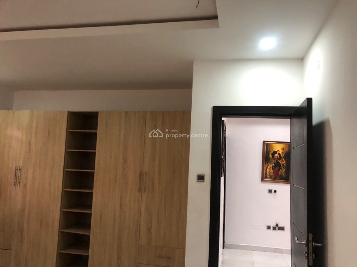 Luxury 4 Bedroom Terrace Duplex, Ologolo, Lekki, Lagos, Terraced Duplex Short Let