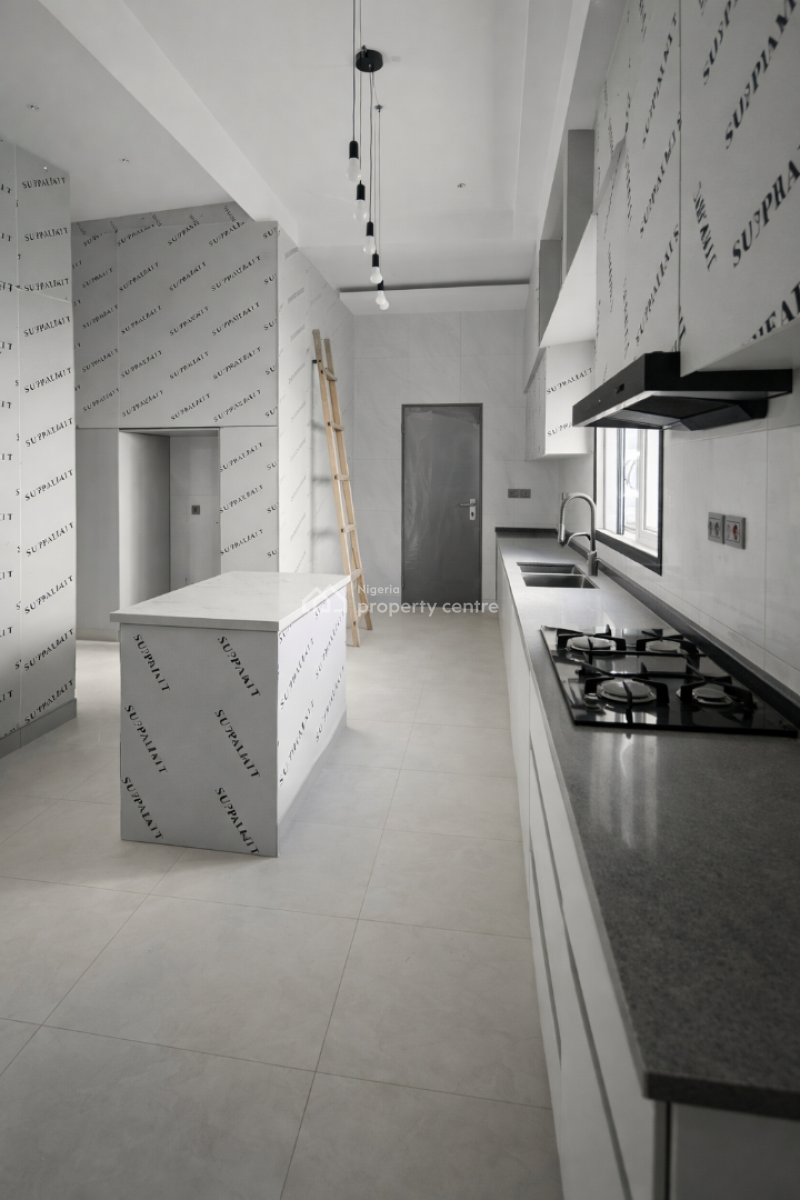 Exquisite 6 Bedroom Semi Detached Duplex with Bq, Guzape District, Abuja, Semi-detached Duplex for Sale