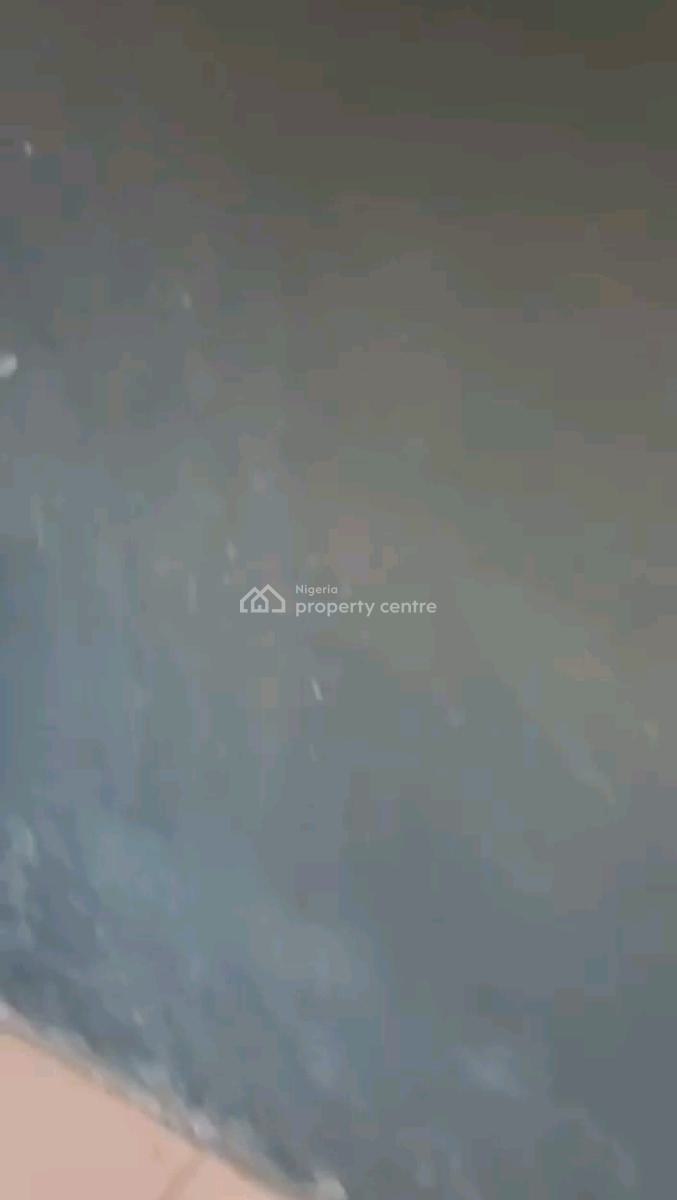 Big Room Self, Abule Ijesha Bus Stop, Abule Ijesha, Yaba, Lagos, Self Contain (single Rooms) for Rent