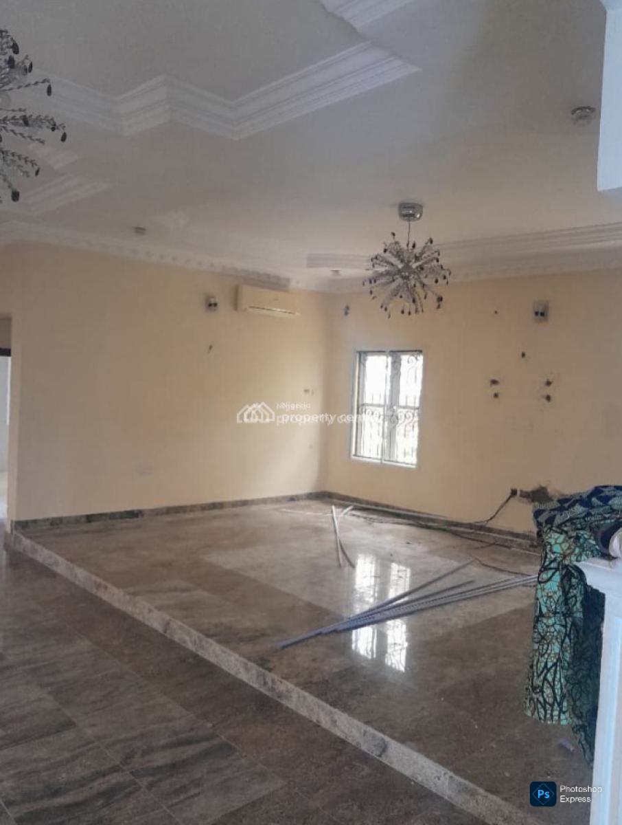5 Bedroom Spacious House (premium Flood Free Estate), Carlton Gate Estate, Chevron Drive, Lekki, Lagos, Detached Duplex for Rent