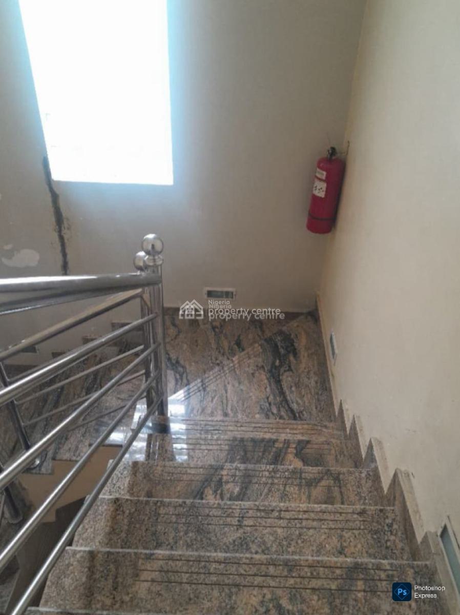 5 Bedroom Spacious House (premium Flood Free Estate), Carlton Gate Estate, Chevron Drive, Lekki, Lagos, Detached Duplex for Rent