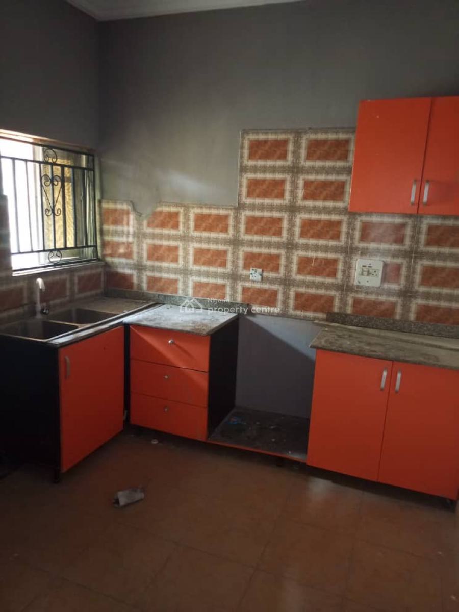 Spacious and Clean 3 Bedroom Flat, Aceville Estate,ado Road, Ajah, Lagos, Flat / Apartment for Rent