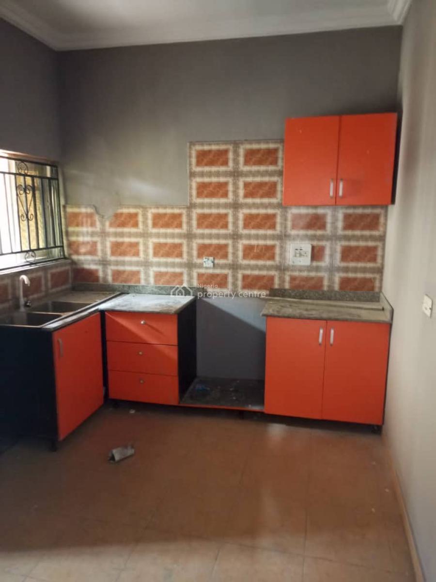 Spacious and Clean 3 Bedroom Flat, Aceville Estate,ado Road, Ajah, Lagos, Flat / Apartment for Rent