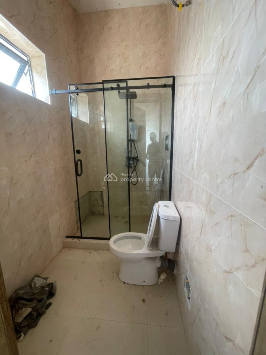 3 Bedroom Apartment with 2 Bq, Lekki Phase 1, Lekki, Lagos, Flat / Apartment for Sale