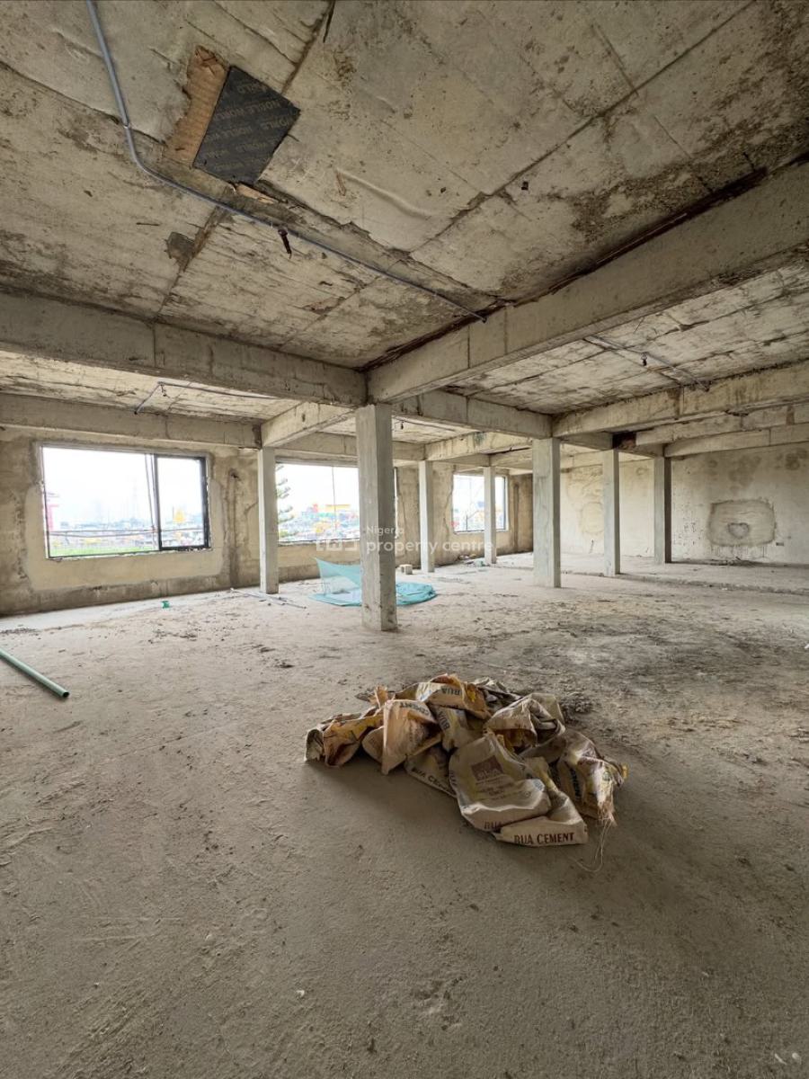 Shop Space, Ologolo, Lekki, Lagos, Plaza / Complex / Mall for Sale