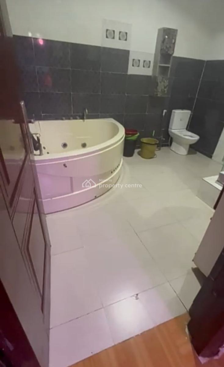 Fully Furnished Upstairs Studio Apartment{ Video Available}, Bera Estate Chevron, Lekki, Lagos, Self Contain (single Rooms) Short Let