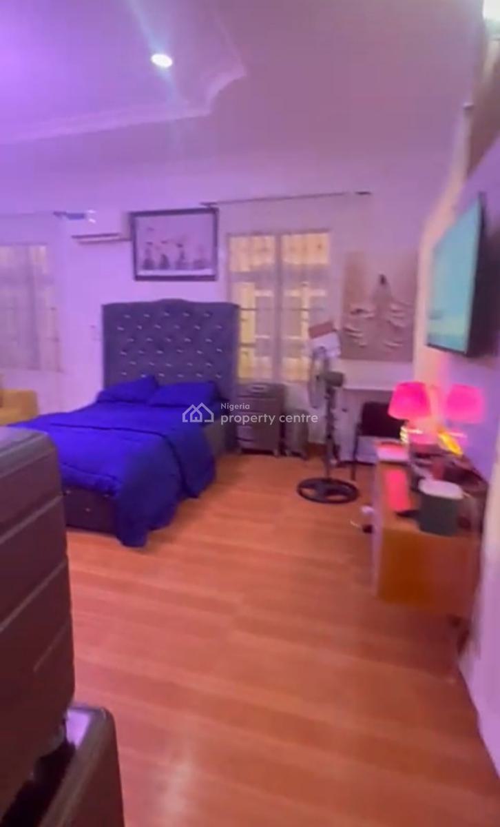 Fully Furnished Upstairs Studio Apartment{ Video Available}, Bera Estate Chevron, Lekki, Lagos, Self Contain (single Rooms) Short Let