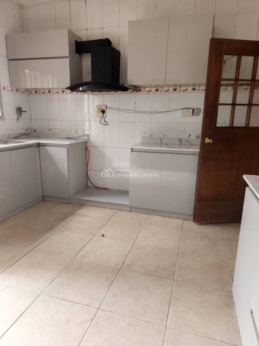 5 Bedrooms Semi-detached House with a Room Bq, Off Christ Avenue, Off Admiralty Road, Lekki Phase 1, Lekki, Lagos, Detached Duplex for Rent