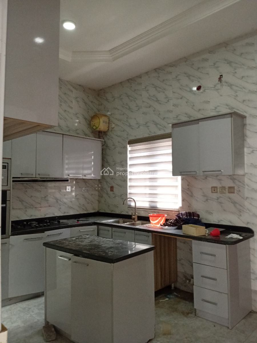 Revitalised 4 Bedrooms Terraced Duplex, Orchid Road, Lekki, Lagos, Terraced Duplex for Rent