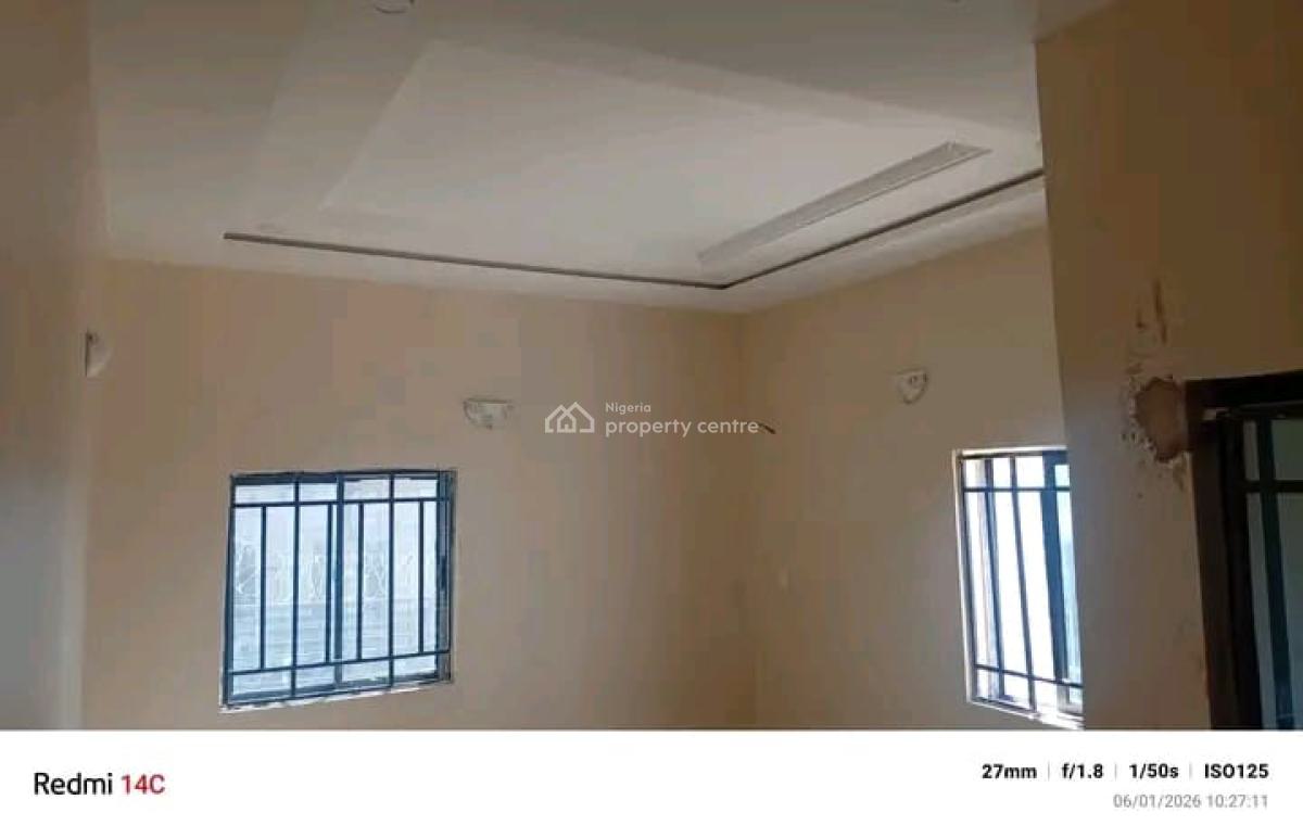 Spacious Mini Flat ( Room and Parlor), 64 Crescent, Gwarinpa, Abuja, Mini Flat (room and Parlour) Short Let