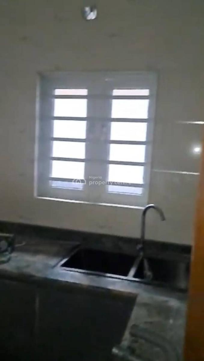 Brand New 2 Bedroom Flat, Off Agbebi Road, Ijesha, Surulere, Lagos, Flat / Apartment for Rent