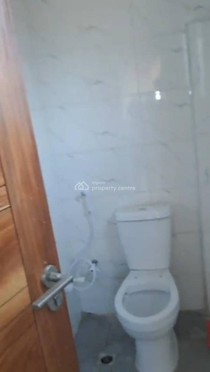 Brand New 2 Bedroom Flat, Off Agbebi Road, Ijesha, Surulere, Lagos, Flat / Apartment for Rent