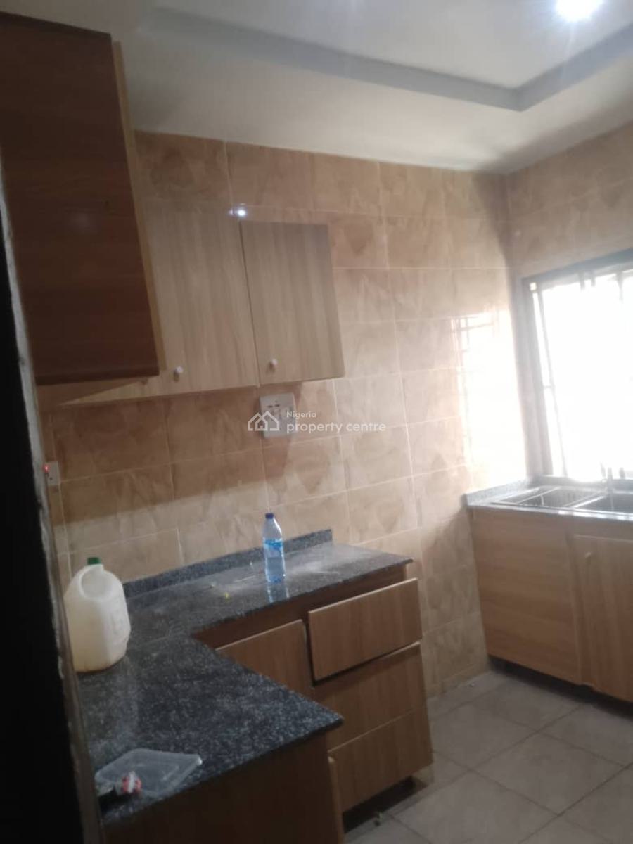Nice Good 3 Bedrooms Flat in an Estate, Kaura, Abuja, Flat / Apartment for Rent