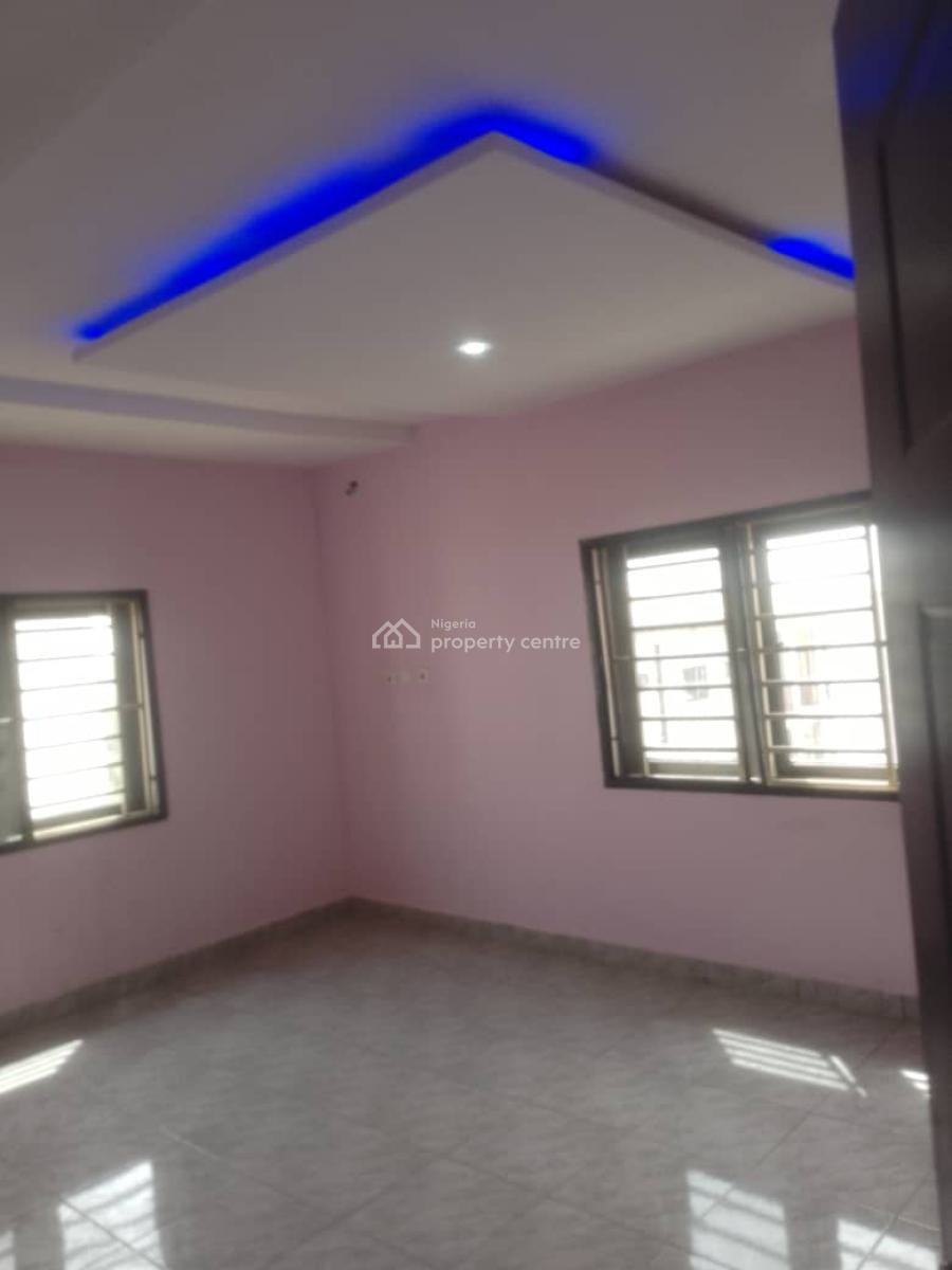 Nice Good 3 Bedrooms Flat in an Estate, Kaura, Abuja, Flat / Apartment for Rent