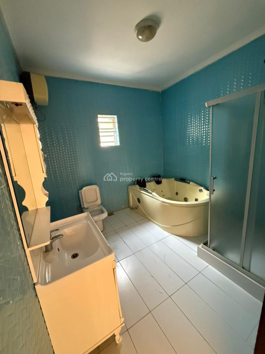 Well Remodeled Type 4 Bedroom Semi Detached House with Bq, Chevron, Lekki, Lagos, House for Rent