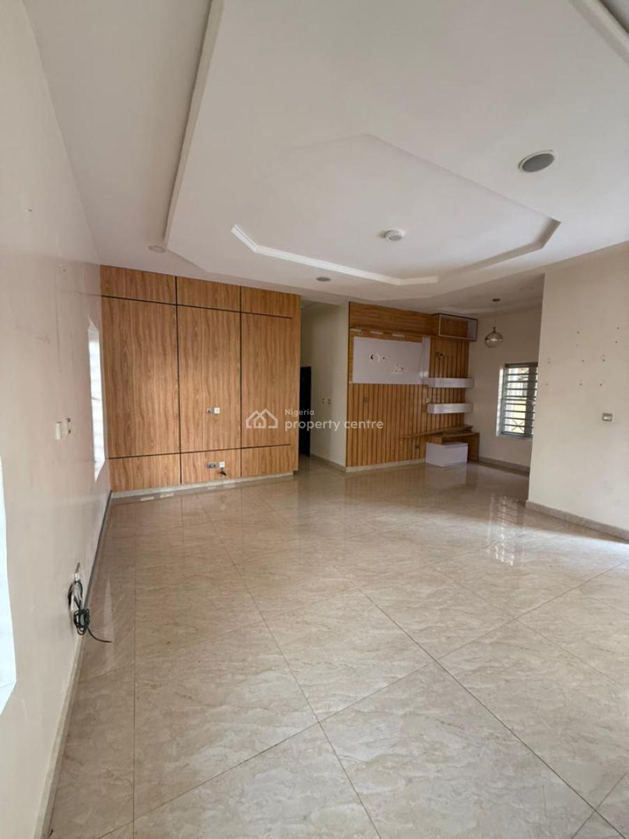Well Remodeled Type 4 Bedroom Semi Detached House with Bq, Chevron, Lekki, Lagos, House for Rent