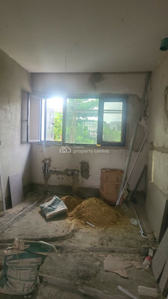 Exquisitely Detailed 5 Bedroom Semi Detached in with Bq with Swimming Pool Gym, Ikoyi, Lagos, Semi-detached Duplex for Sale