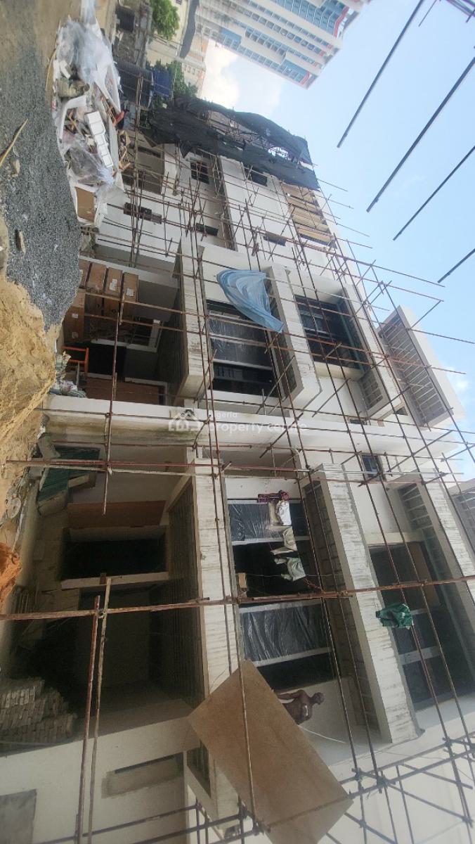 Exquisitely Detailed 5 Bedroom Semi Detached in with Bq with Swimming Pool Gym, Ikoyi, Lagos, Semi-detached Duplex for Sale