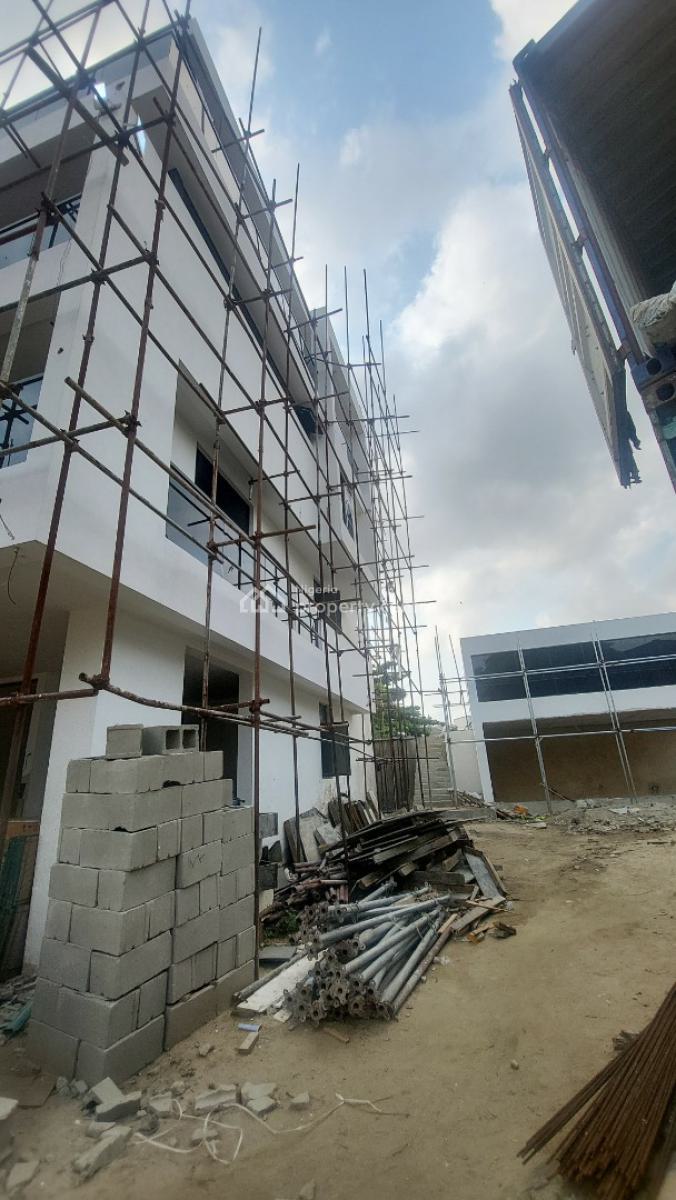 Exquisitely Detailed 5 Bedroom Semi Detached in with Bq with Swimming Pool Gym, Ikoyi, Lagos, Semi-detached Duplex for Sale