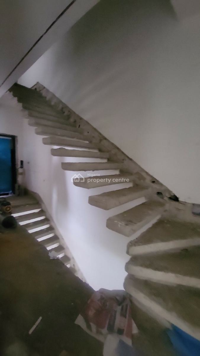 Exquisitely Detailed 5 Bedroom Semi Detached in with Bq with Swimming Pool Gym, Ikoyi, Lagos, Semi-detached Duplex for Sale