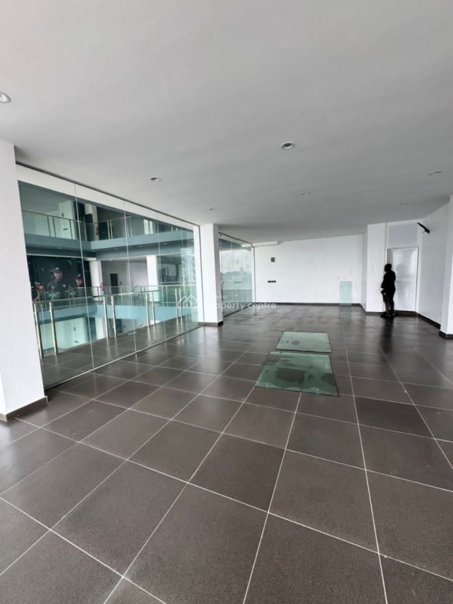 134sqm Spacious Shop/office Space, Lekki Phase 1, Lekki, Lagos, Shop for Rent