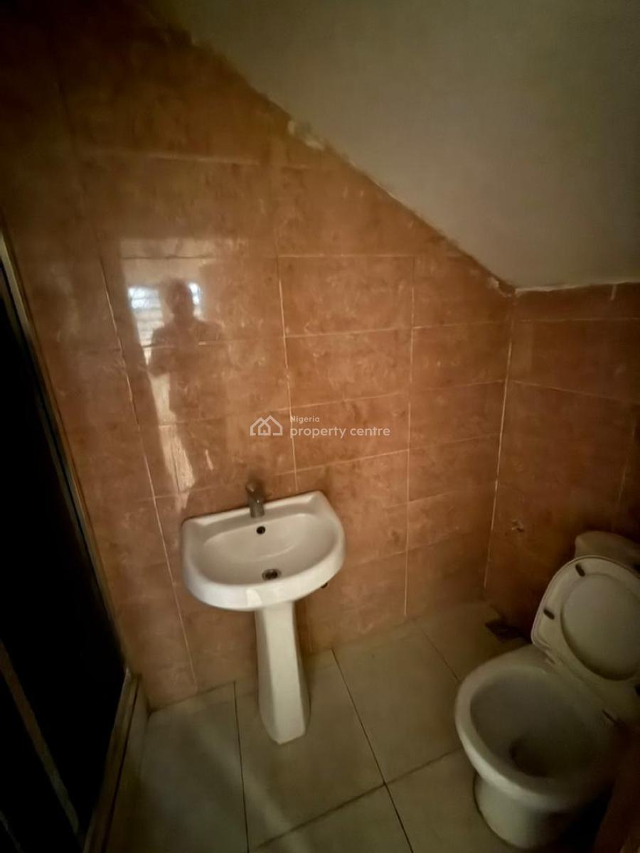 Luxury Spacious Well Remodeled Modern Type Beautiful 4 Bedroom Semi Detached Duplex, Chevron, Lekki, Lagos, Semi-detached Duplex for Rent