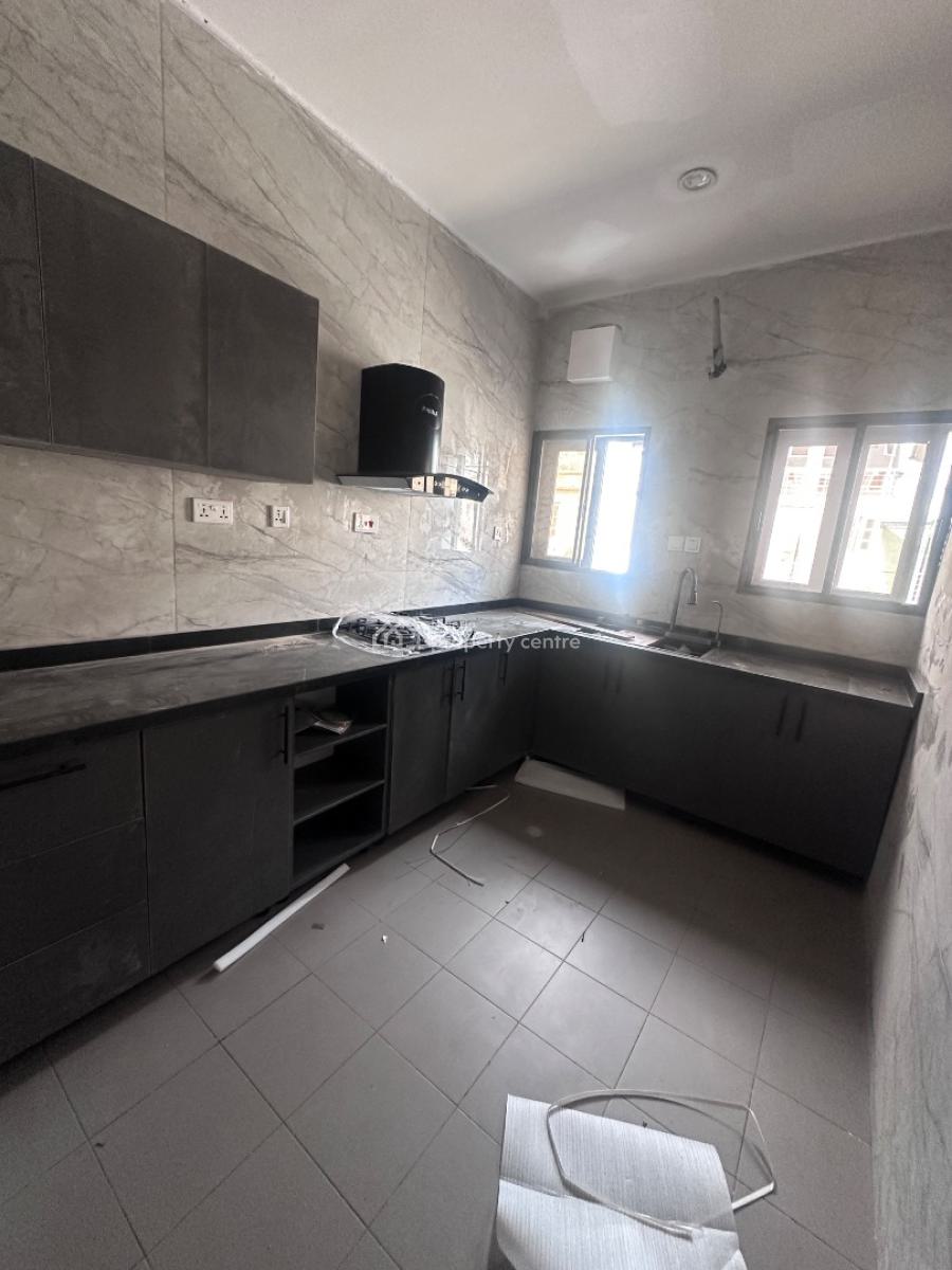 3 Bedroom Apartment, Lekki Phase 1, Lekki, Lagos, Flat / Apartment for Rent