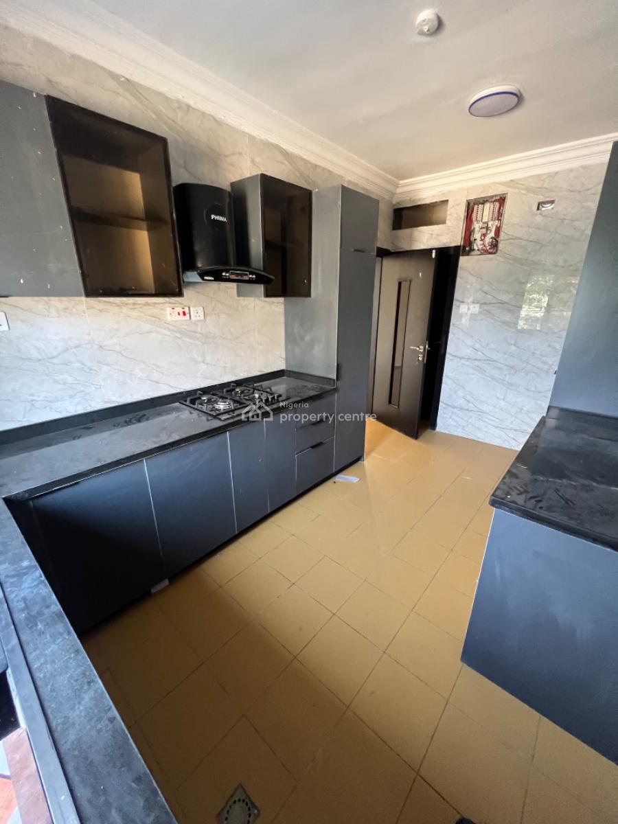 Newly Developed Extra-spacious 3-bedroom Apartments with Bq, Lekki Phase 1, Lekki, Lagos, Flat / Apartment for Rent
