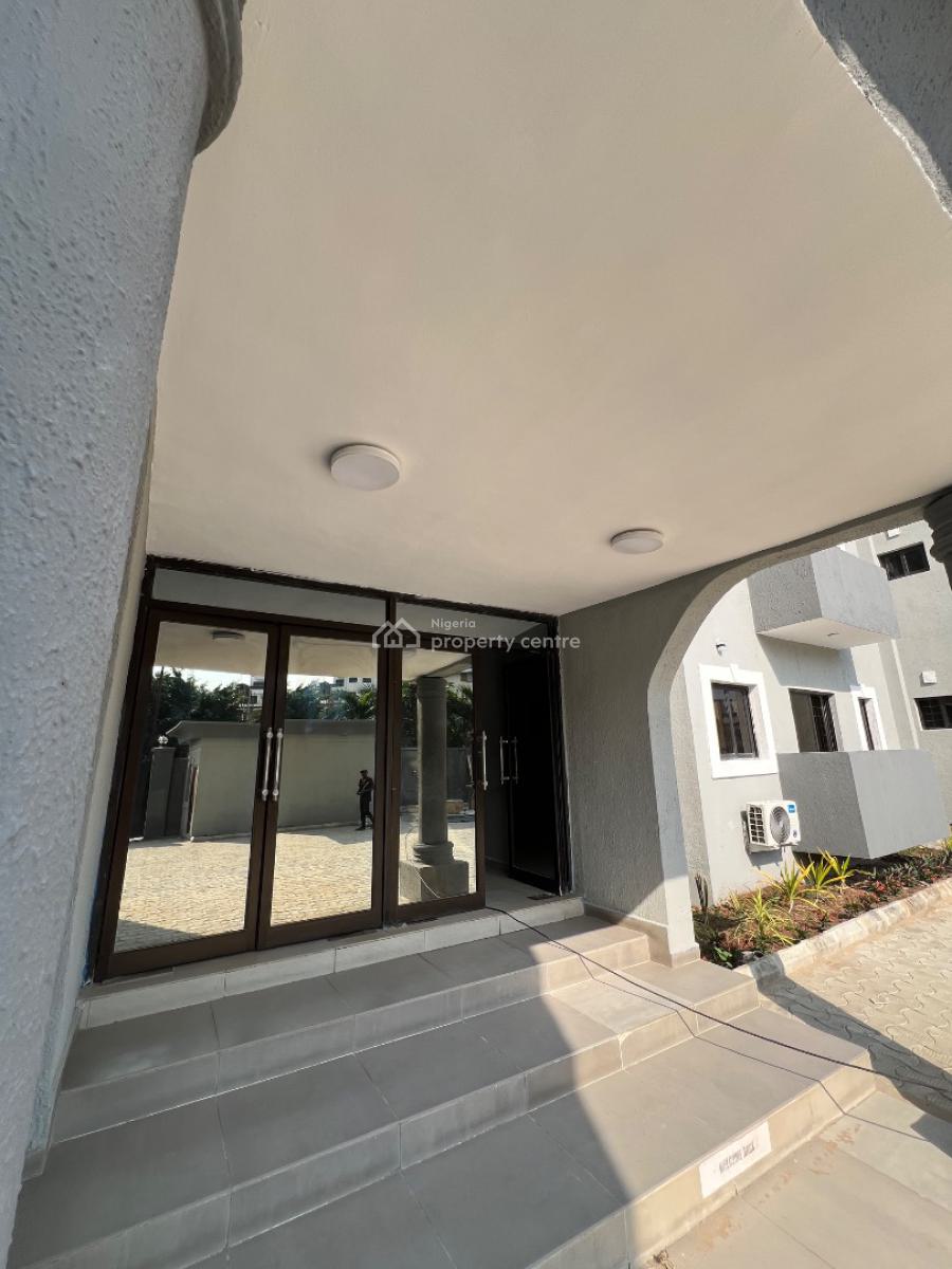Newly Developed Extra-spacious 3-bedroom Apartments with Bq, Lekki Phase 1, Lekki, Lagos, Flat / Apartment for Rent
