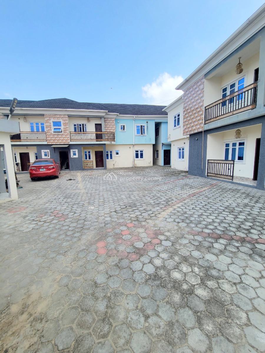 Spacious and Sharp 3 Bedroom Apartment (downstairs), Marshy Hill Estate, Ado, Ajah, Lagos, Flat / Apartment for Rent