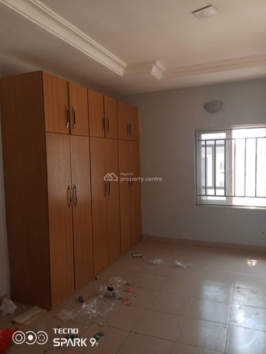 Excellent Spacious 2 Bedroom Apartment, By Family Worship, Wuye, Abuja, Flat / Apartment for Rent