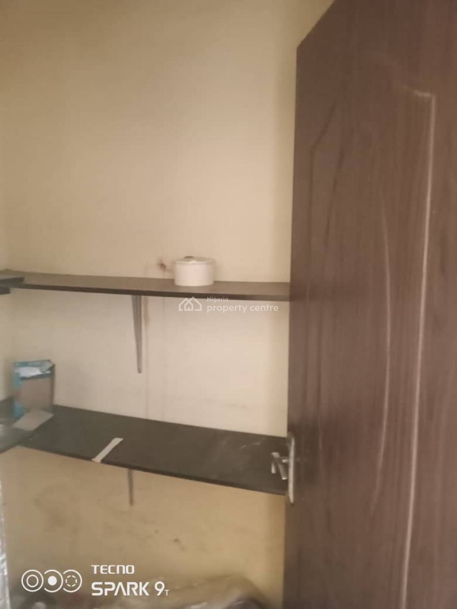 Excellent Spacious 2 Bedroom Apartment, By Family Worship, Wuye, Abuja, Flat / Apartment for Rent