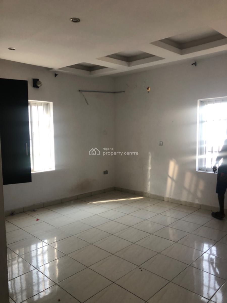 3 Bedroom Flat Upstairs, Peninsula Garden Estate, Sangotedo, Ajah, Lagos, Flat / Apartment for Rent