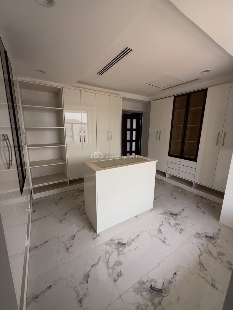 Pristine 6 Bedroom Detached Duplex with a Basement,pool and Bq, Guzape District, Abuja, Detached Duplex for Sale