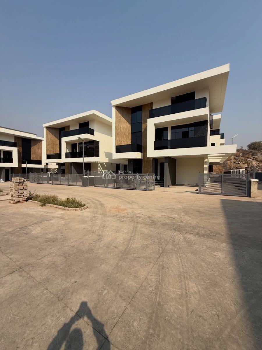 Pristine 6 Bedroom Detached Duplex with a Basement,pool and Bq, Guzape District, Abuja, Detached Duplex for Sale